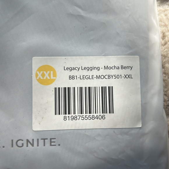 BuffBunny Black Leggings - Packaged - Picture 5 of 5